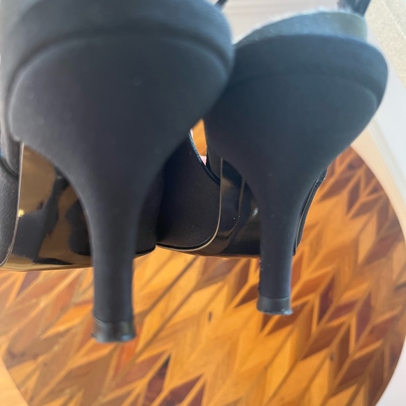 Stuart Weitzman black 6M low heel pointed dress shoe Vintage in GUC see photos - Picture 5 of 9